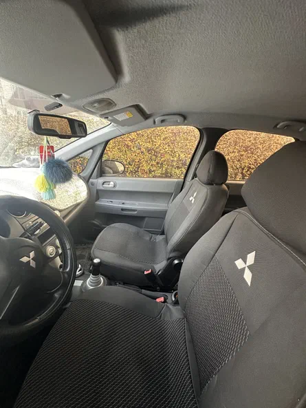 Mitsubishi Colt 2006