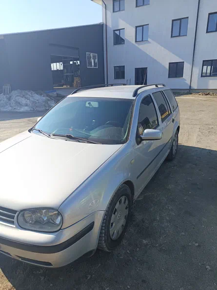 Volkswagen Golf 2000