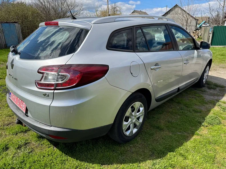 Renault Megane 2010 - 6