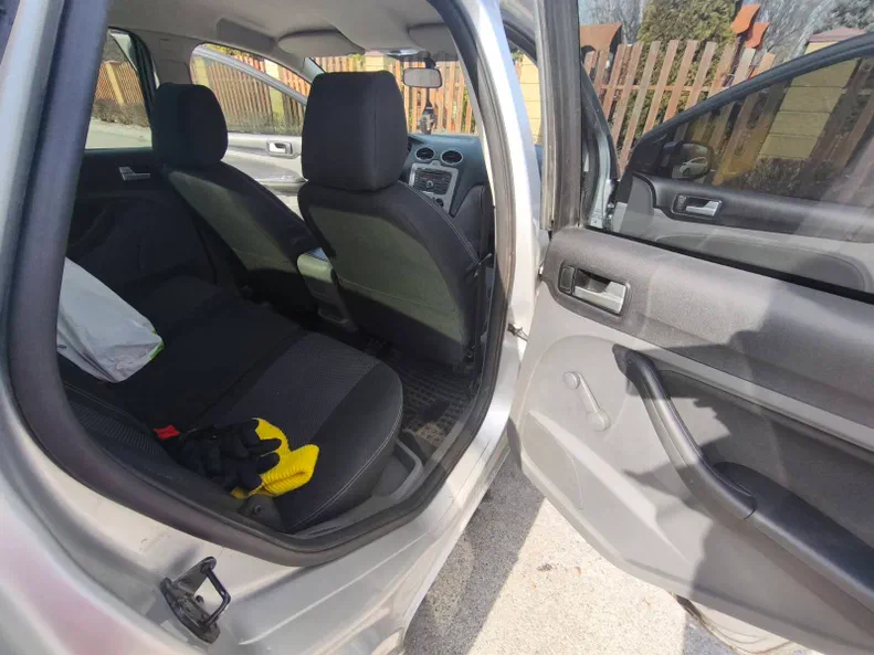 Ford Focus 2010 - 9