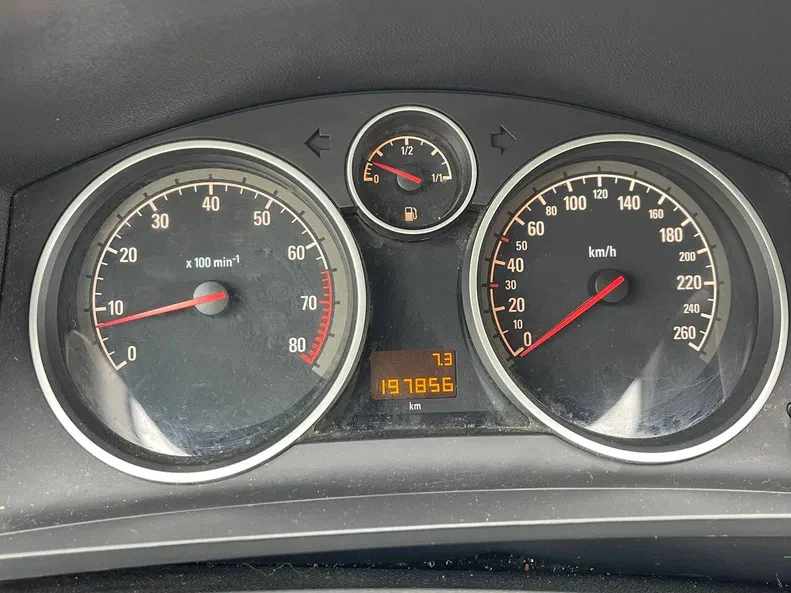 Opel Zafira 2010 - 36