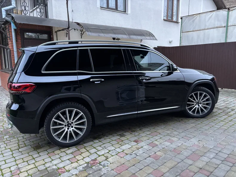 Mercedes-Benz GLB 2021