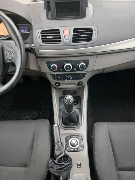 Renault Megane 2012 - 21