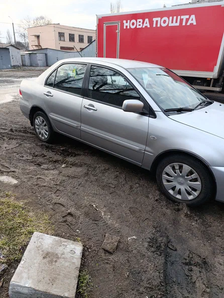 Mitsubishi Lancer Cargo 2005 - 5