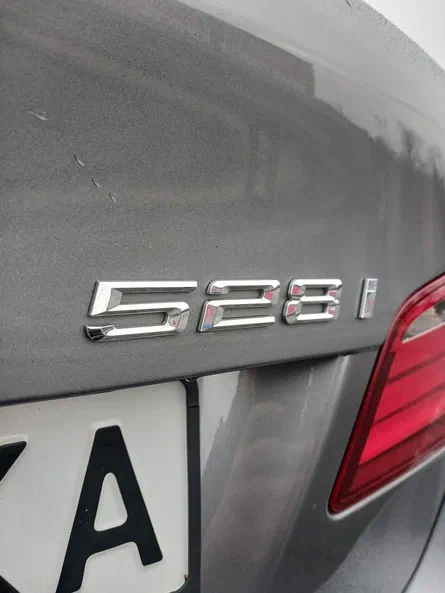 BMW 5 серія 2010 - 11