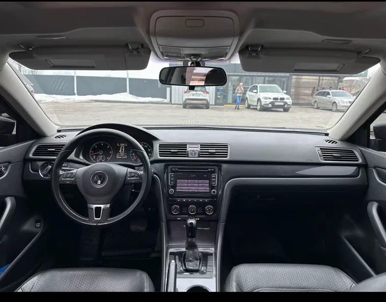Volkswagen Passat 2012 - 2