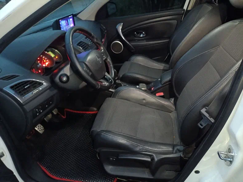 Renault Megane 2012 - 11