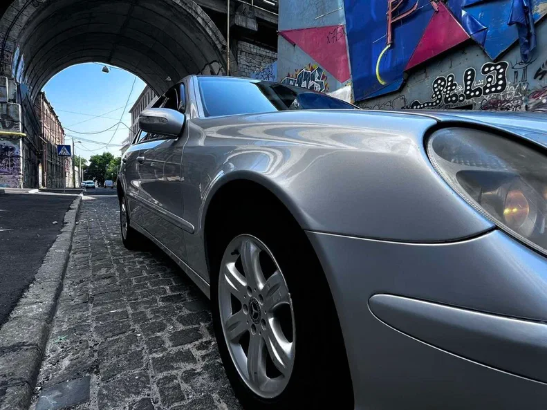 Mercedes-Benz E-Клас 2002 - 8