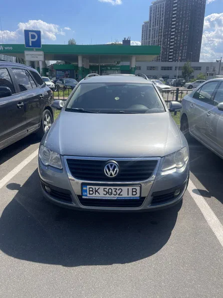 Volkswagen Passat 2009 - 1