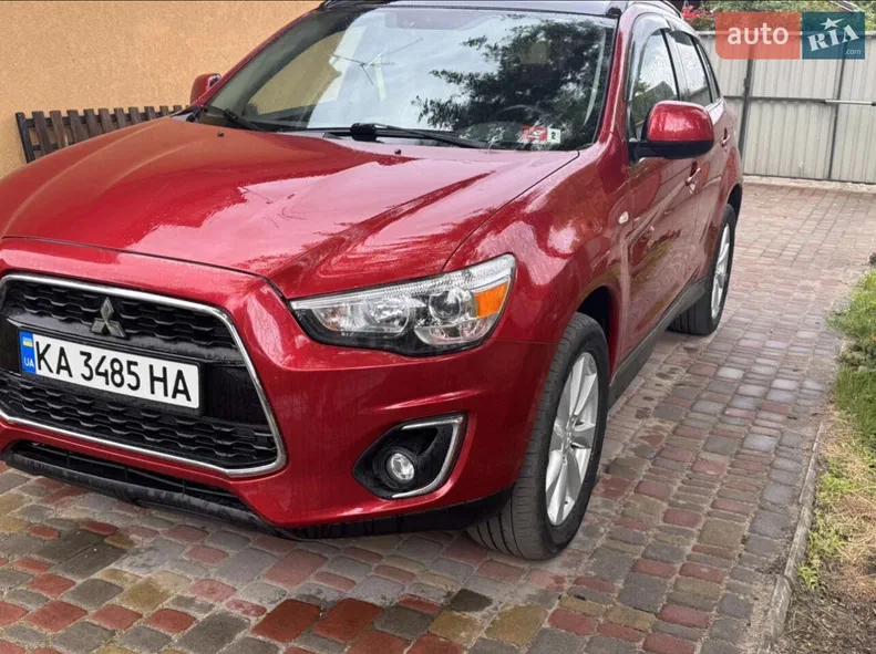 Mitsubishi Outlander Sport 2014