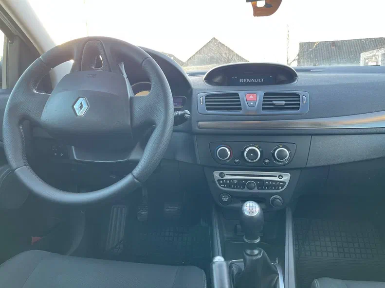Renault Megane 2010 - 24