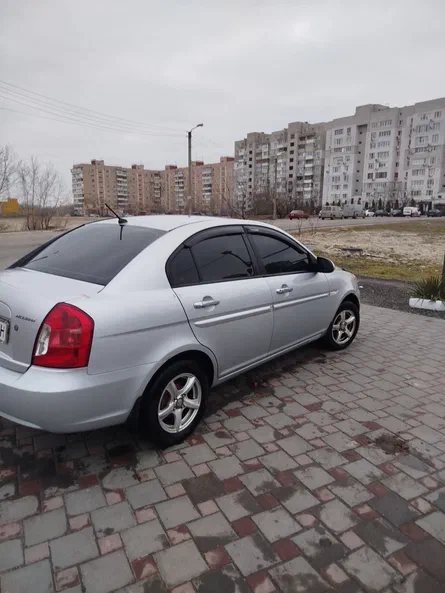 Hyundai Accent 2008 - 2