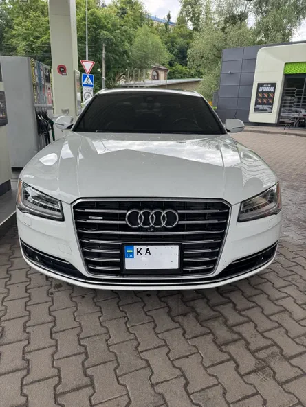 Audi A8 2015
