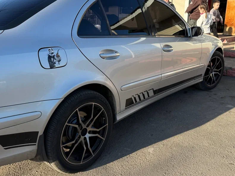 Mercedes-Benz E-Клас 2002 - 6