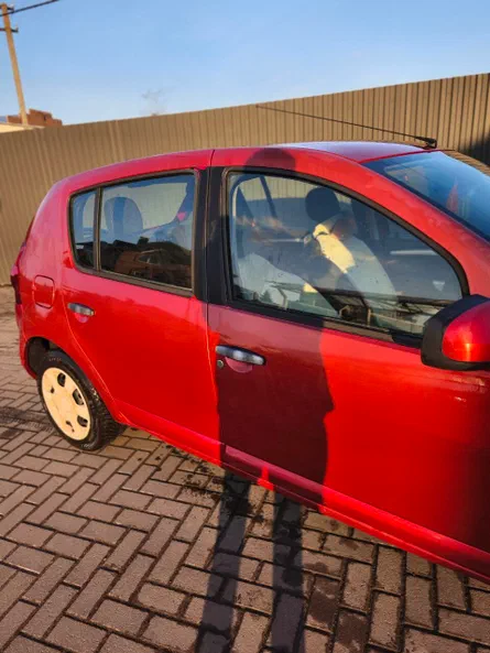 Dacia Sandero 2009 - 5