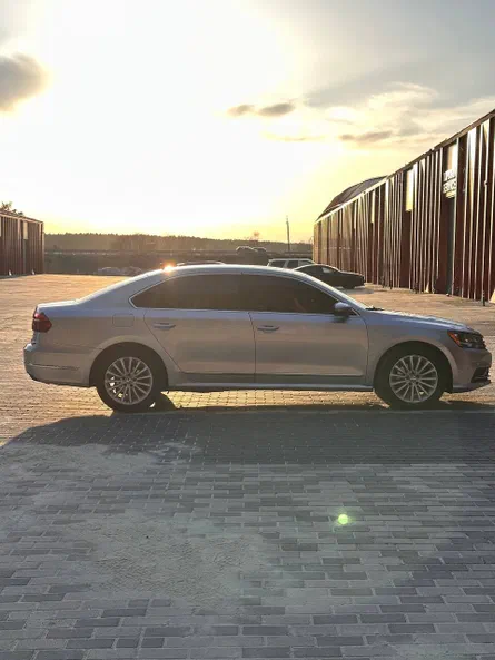 Volkswagen Passat 2016 - 5