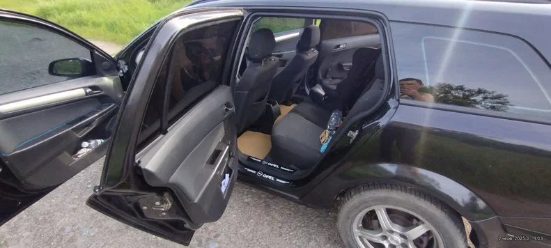 Opel Astra 2007 - 12