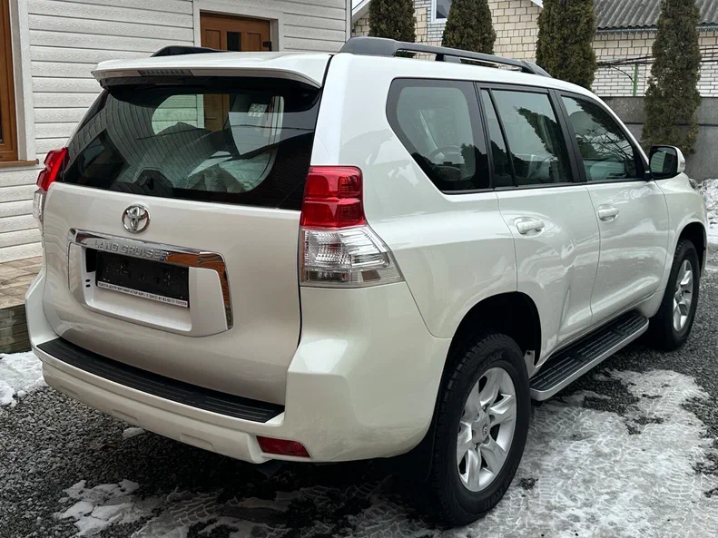 Toyota Land Cruiser Prado 2010