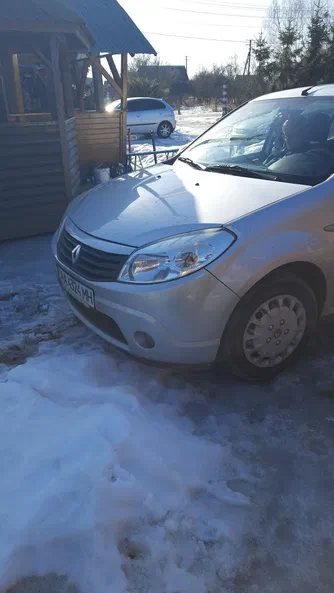 Renault Sandero 2012