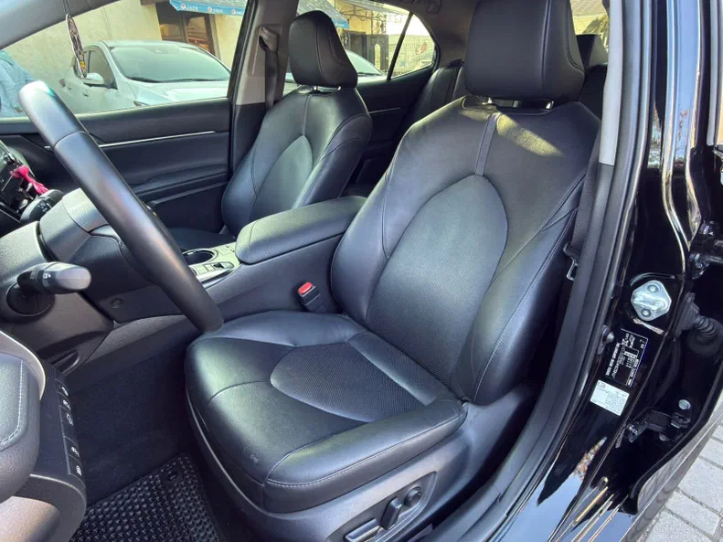 Toyota Camry 2021 - 3