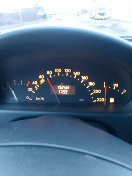 Mercedes-Benz Vaneo 2004 - 28