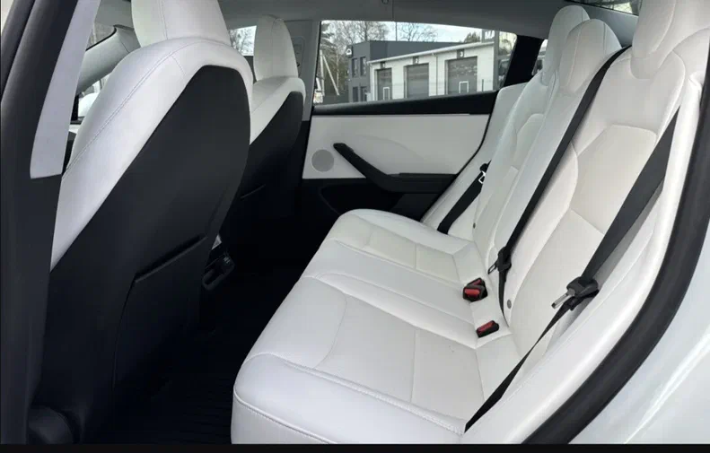Tesla Model 3 2019 - 6