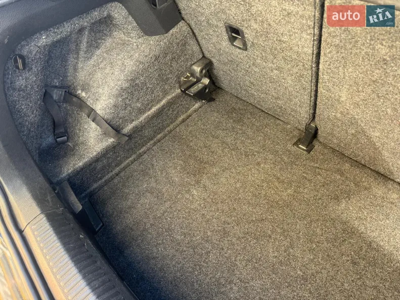 Volkswagen Polo 2010 - 9