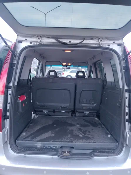 Mercedes-Benz Vaneo 2004 - 24