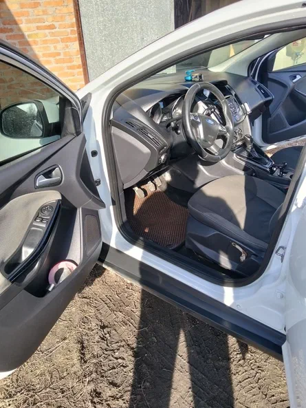 Ford Focus 2012 - 11