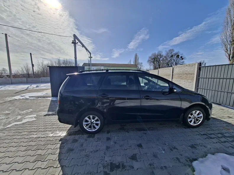 Mitsubishi Grandis 2004