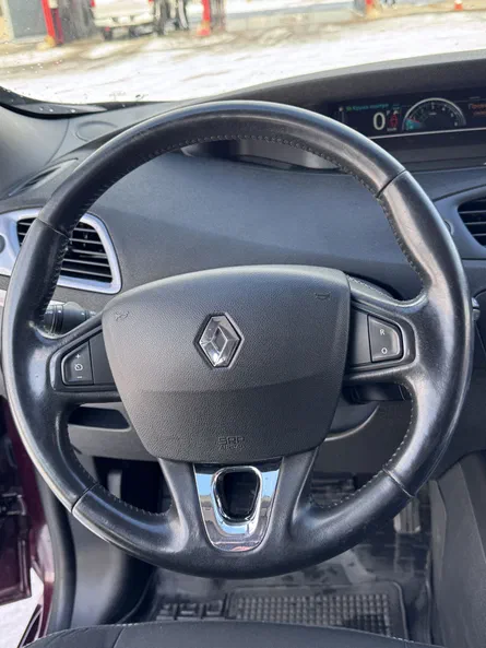 Renault Megane 2015 - 24