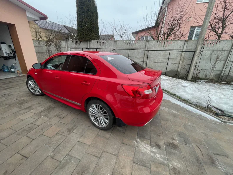 Suzuki Kizashi 2010