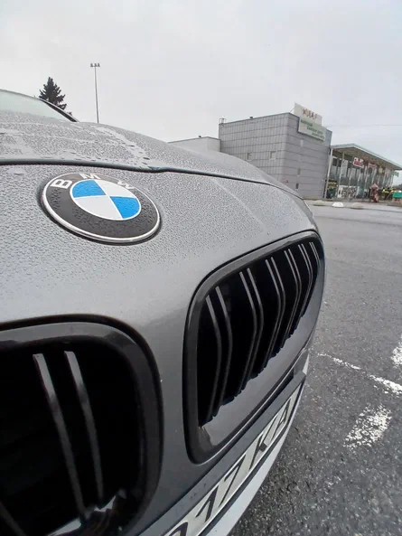 BMW 5 серія 2010 - 12