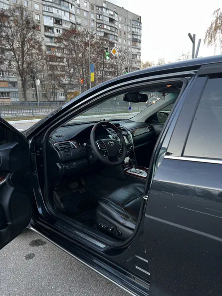 Toyota Camry 2011 - 10