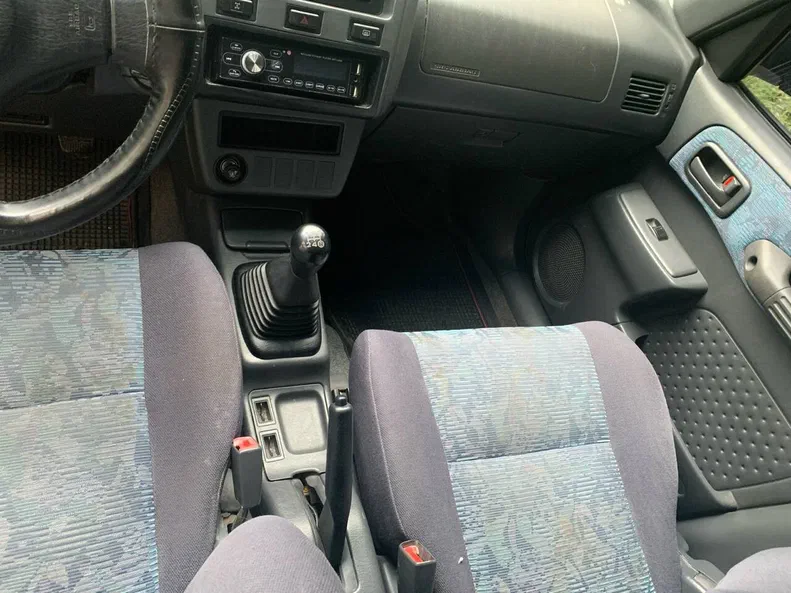 Toyota RAV4 2000 - 6