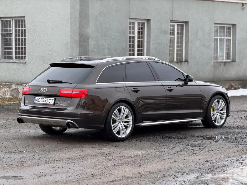 Audi A6 allroad 2012 - 12