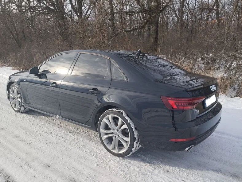 Audi A4 2018 - 5