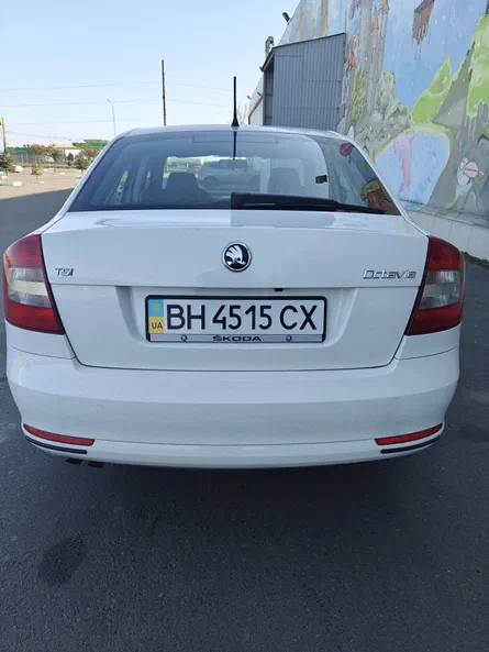 Skoda Octavia 2011 - 9