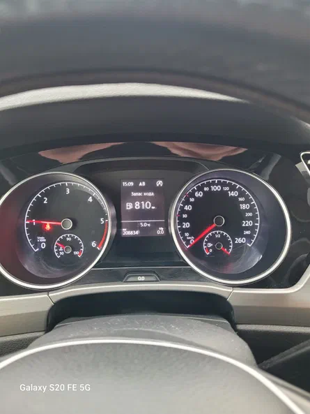 Volkswagen Touran 2016 - 17