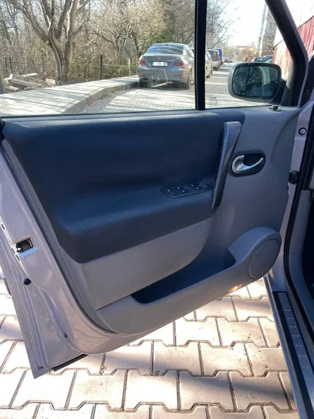 Renault Megane 2005 - 10