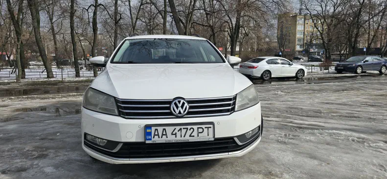 Volkswagen Passat 2012 - 5