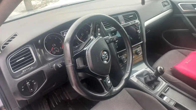 Volkswagen Golf 2017 - 9