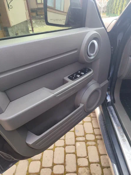 Dodge Nitro 2007 - 10