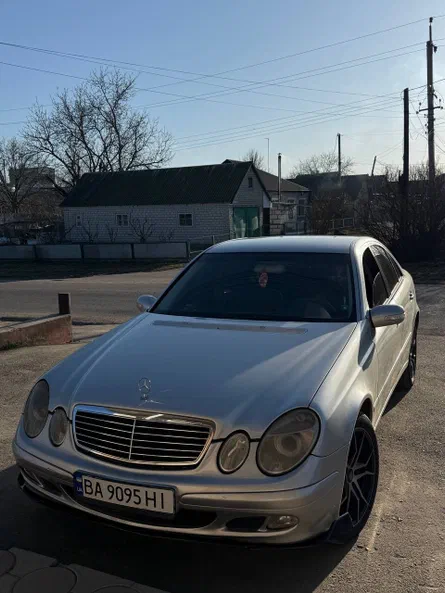 Mercedes-Benz E-Класс 2002