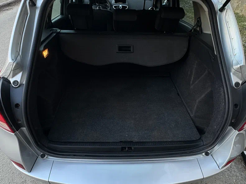 Renault Clio 2009 - 19