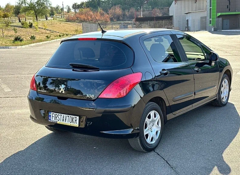 Peugeot 308 2008 - 10