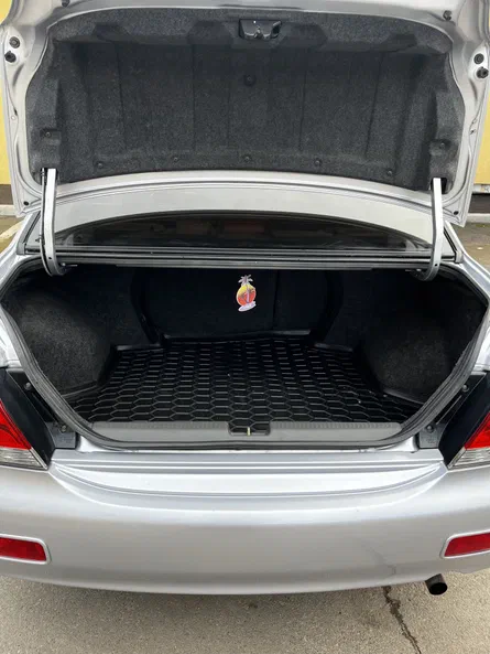 Mitsubishi Lancer 2005