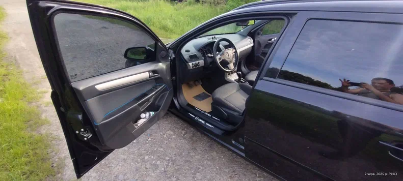 Opel Astra 2007 - 11