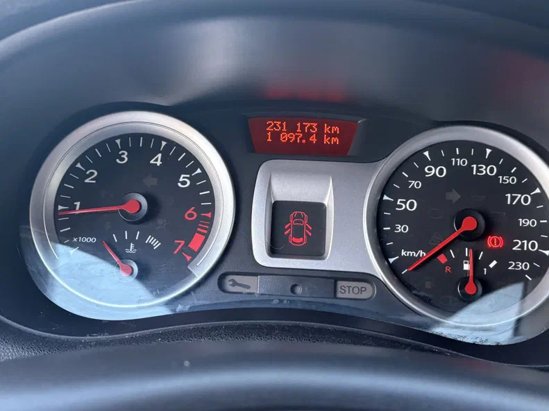 Renault Clio 2009 - 7