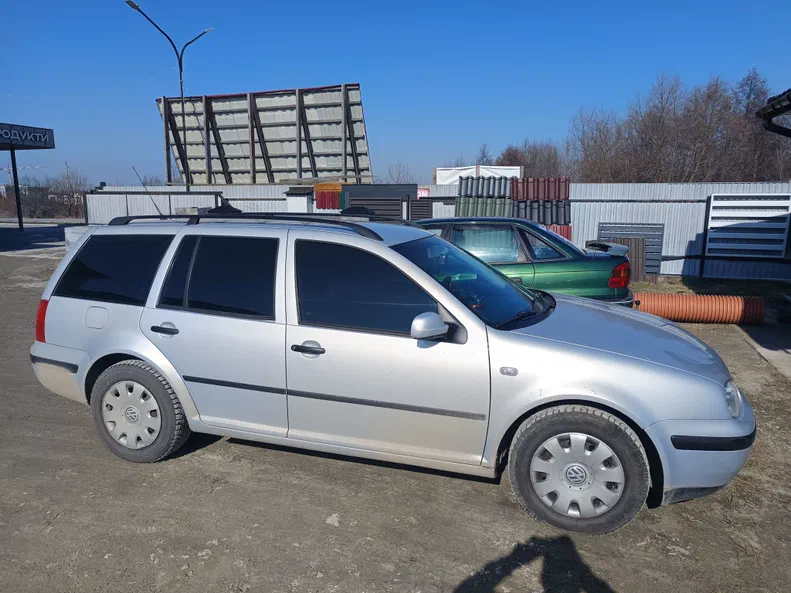 Volkswagen Golf 2000